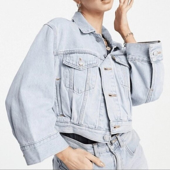 Levi's Women Silver Tab Cropped Trucker Jean Denim Jacket Sz S light wash cotton - Picture 3 of 16